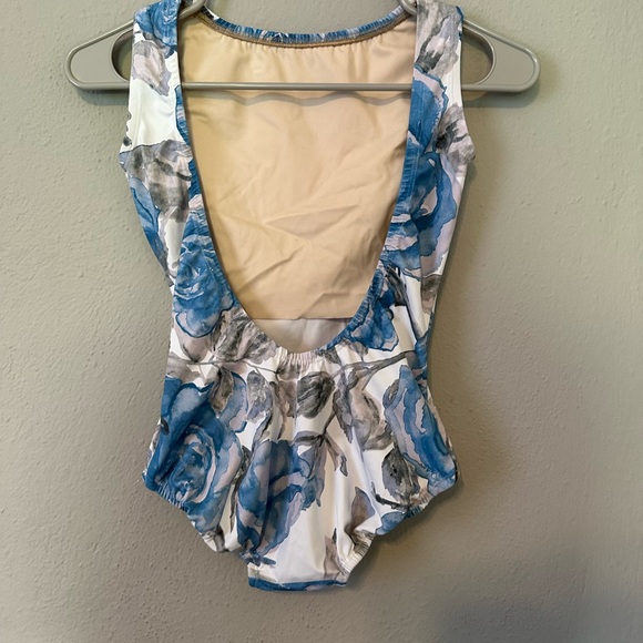 Luckyleo - Picture 2 of 2